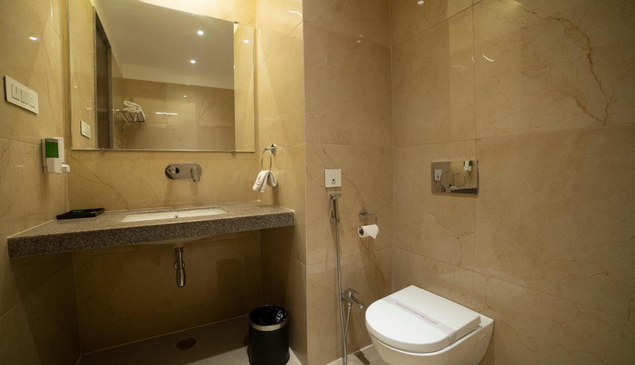 Hotel Rajhans Abhinandan Bhopal Exterior photo